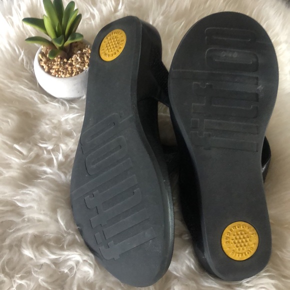 FITFLOP BANDA MICRO-CRYSTAL TOE-POST BLACK LEATHER Flip Flop SANDALS SZ 5 EUC - Picture 8 of 9